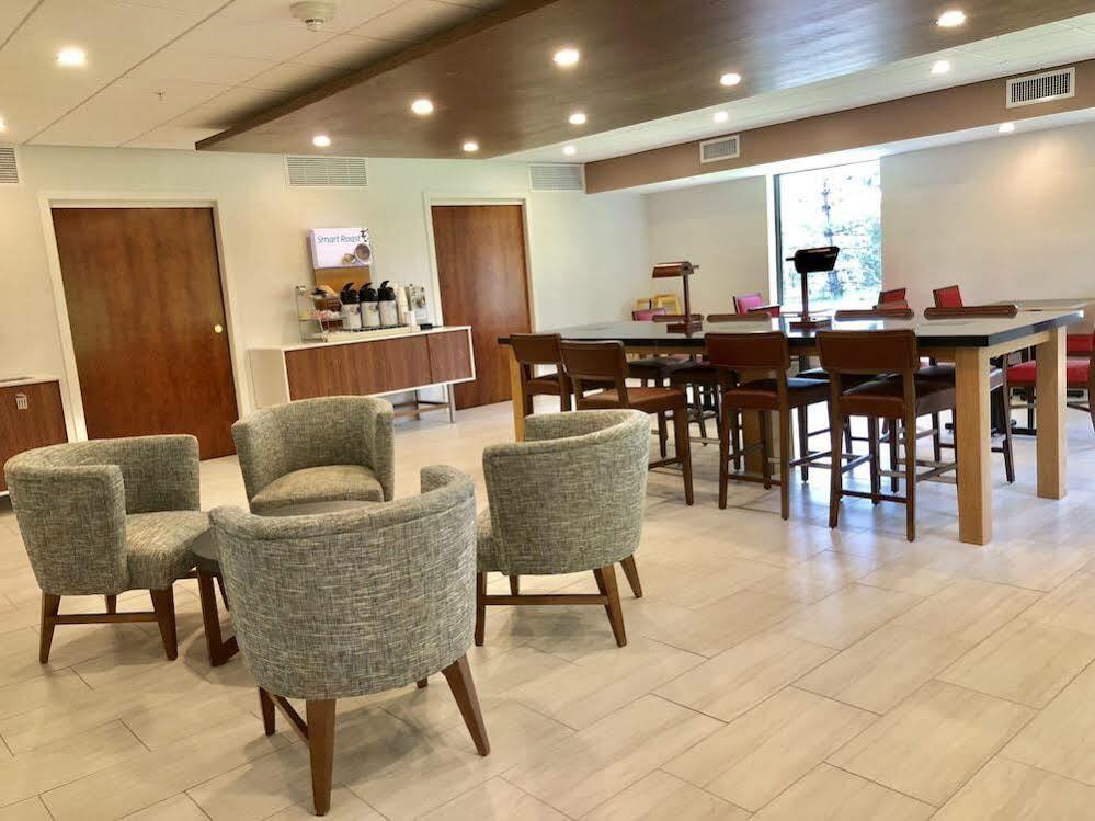 Holiday Inn Express Great Barrington By Ihg Eksteriør billede